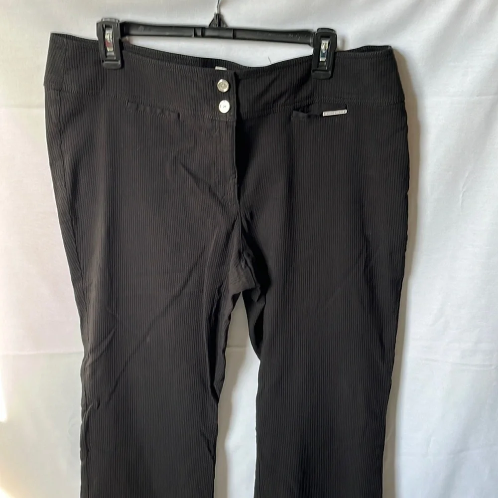Anne Klein Black Cropped Pants